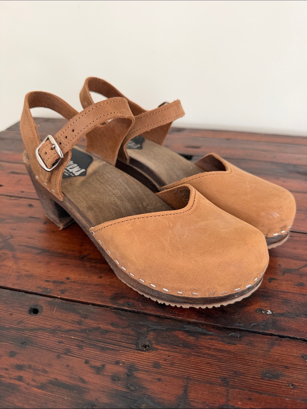 Sandgrens Tan Women's Leather Clog Heels with Ankle Strap.  Size 40.